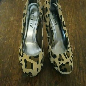 Leopard print 6in heels