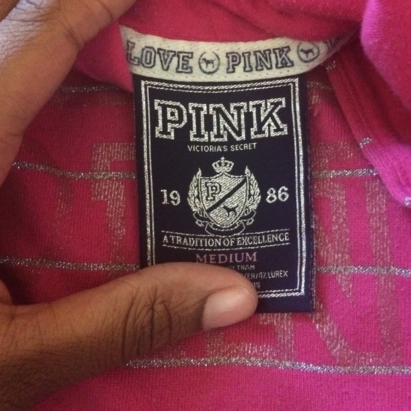 Love PINK 💕 - Picture 2 of 2