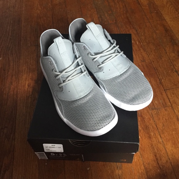 Jordan eclipse - Picture 3 of 4