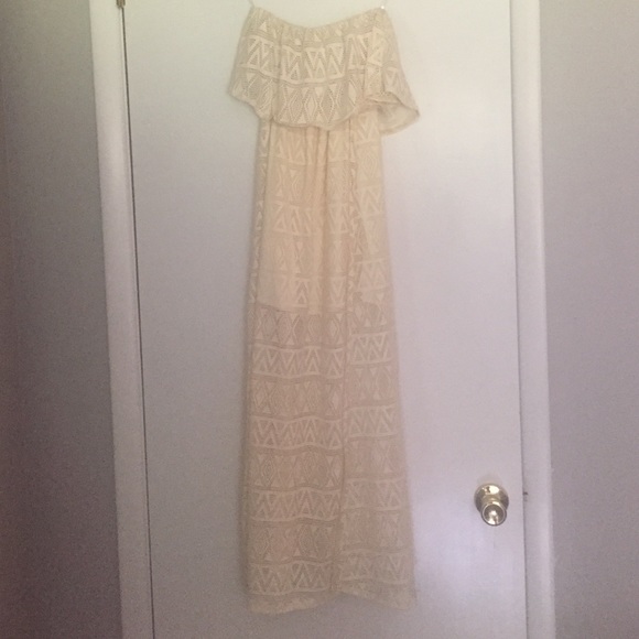 Pronto USA Cream Maxi Dress