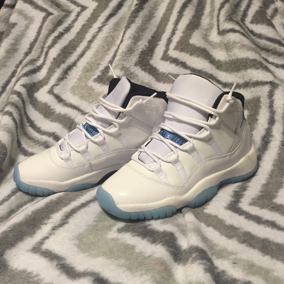 Air Jordan 11 Retro "Legend Blue"