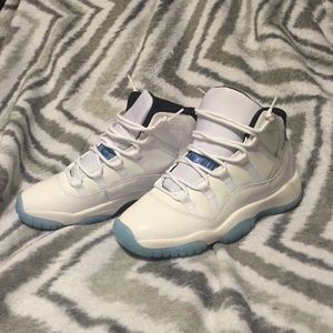 Air Jordan 11 Retro "Legend Blue"