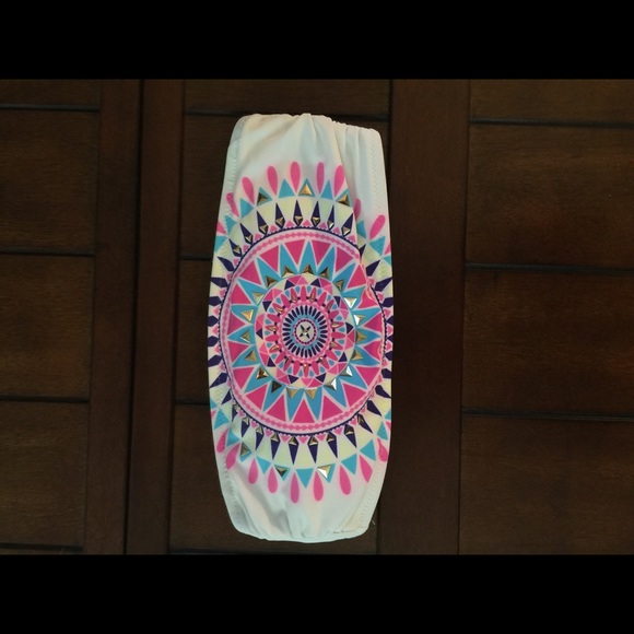 White pattern bandeau bathing suit top