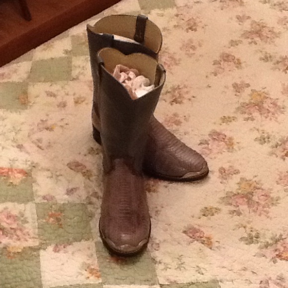 ACME cowgirl gray python boots 9m