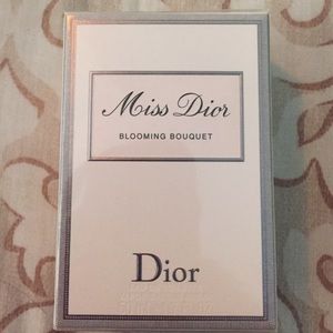 NIB MISS DIOR