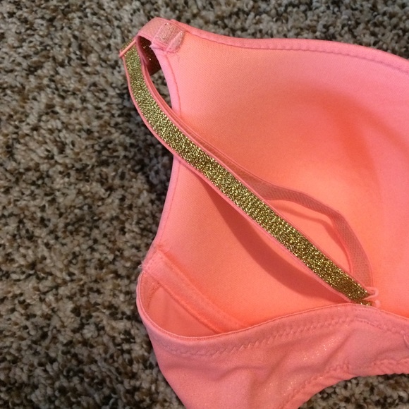 bra - Picture 4 of 4