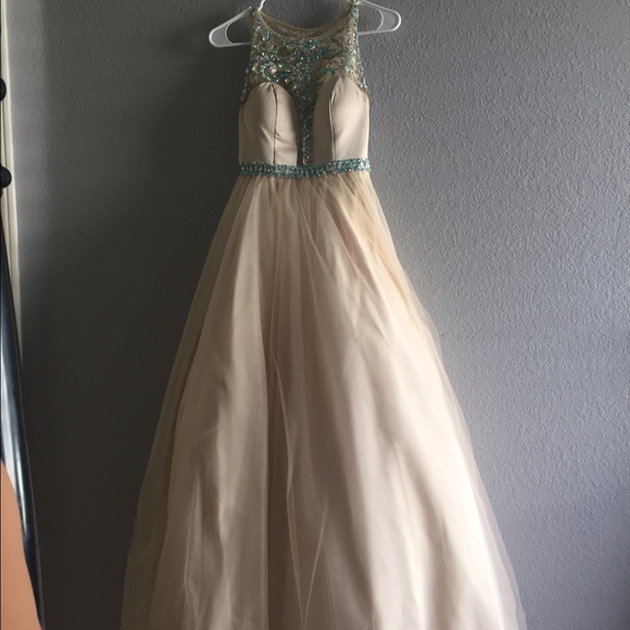 Madison James prom dress size 0 - Picture 4 of 4