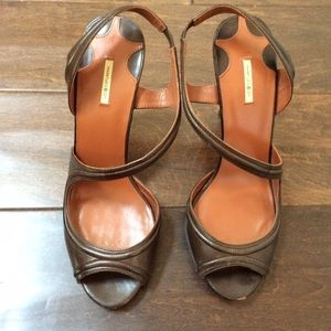 Max studio brown heels.