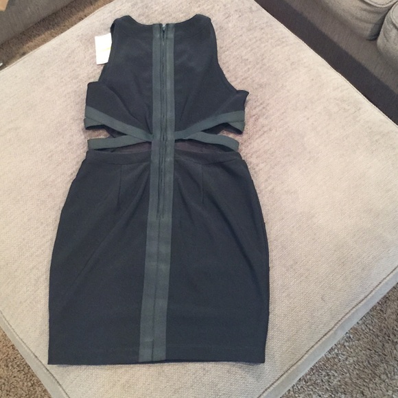 BLACK MINI DRESS - Picture 2 of 4