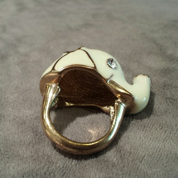 Adorable Cream and Gold Elephant Ring - Picture 2 of 4