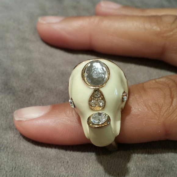 Adorable Cream and Gold Elephant Ring - Picture 3 of 4