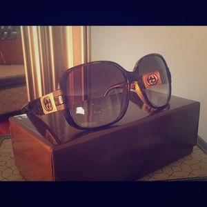GUCCI oversize sunglasses is a steal!