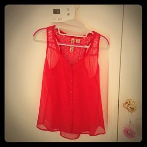 Eyeshadow shear top!