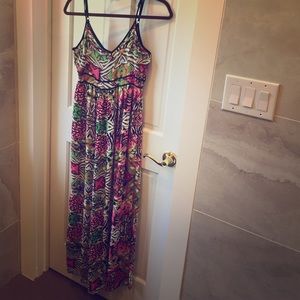 Long maxi dress with fitted bust