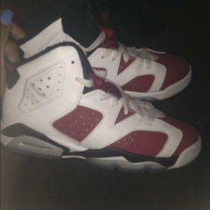 Air Jordan 6's.