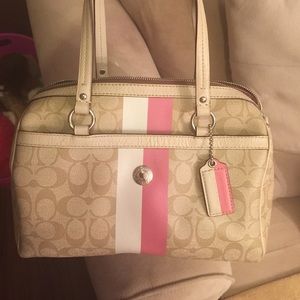 COACH AUTHENTIC HANDBAG