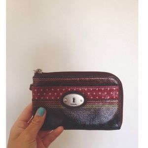 fossil key-per wristlet wallet
