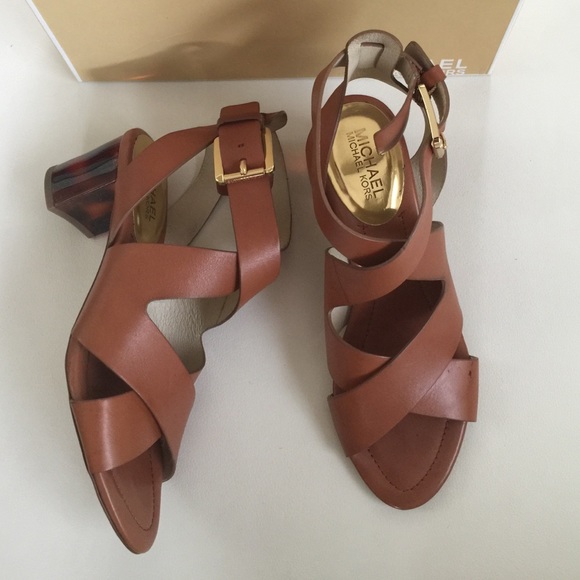Michael Kors leather sandals - Picture 2 of 4