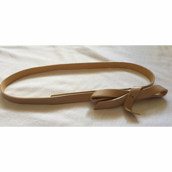 Anthropologie Accessories - Tan Bow Belt