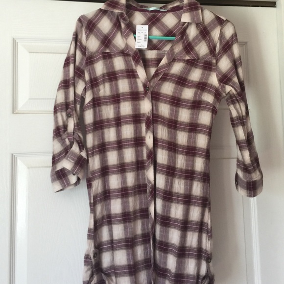Maurice's button top NWT