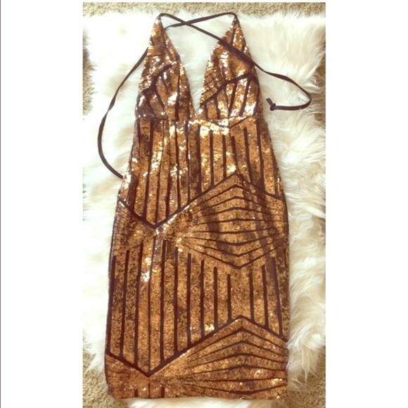 Dress never used !