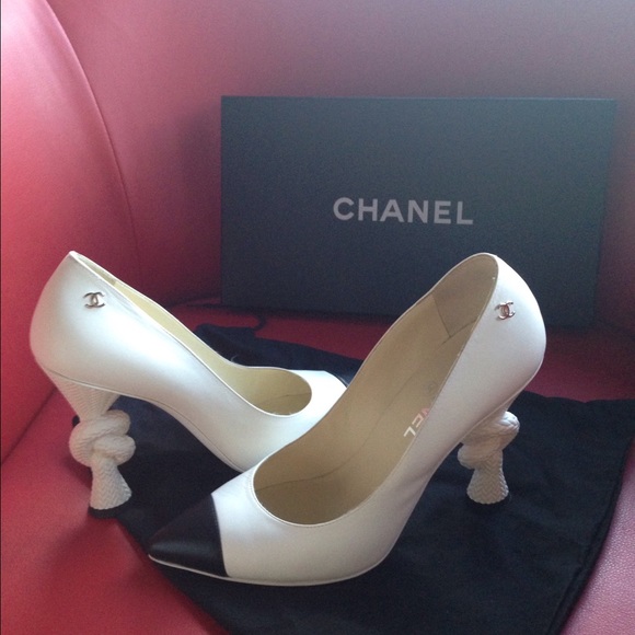 Gorgeous, Authentic Chanel pumps, SZ 39, SOLD - Picture 2 of 4