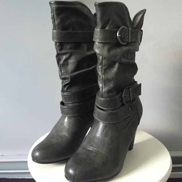 Dark grey boots!