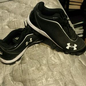 Under armour womans cleats