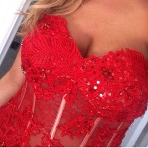 Red size 2 Sherri Hill