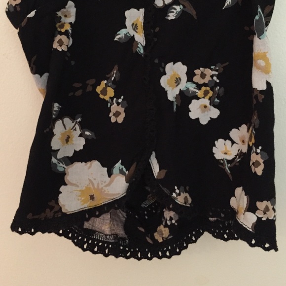 Black Floral Storts - Picture 3 of 3