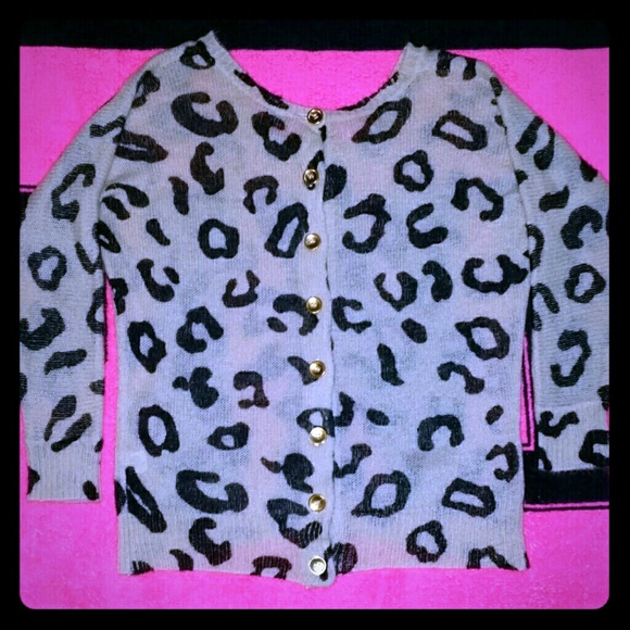 NWOT Charlotte Russe Leopard Sweater M