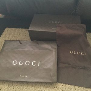 Gucci shopping bag, shoe box and dust bag