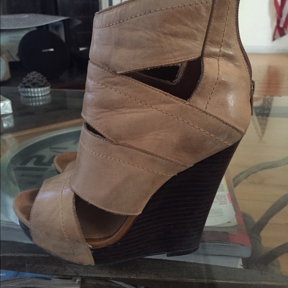 Aldo wedges!