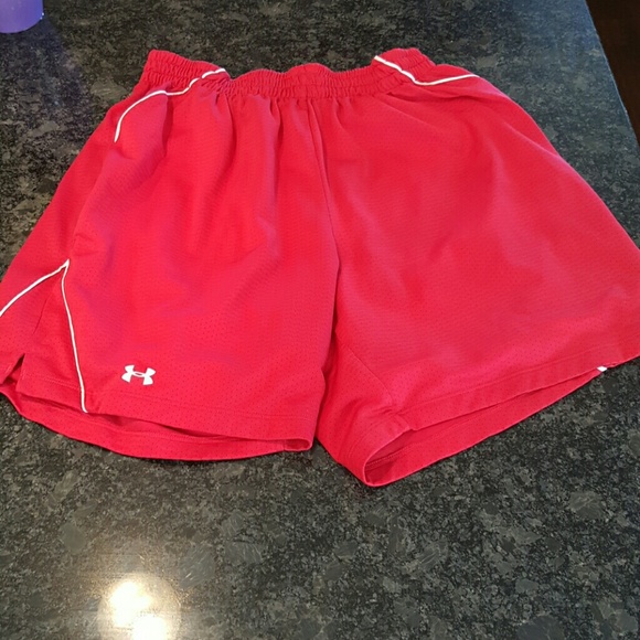 Womens under armour  shorts size med