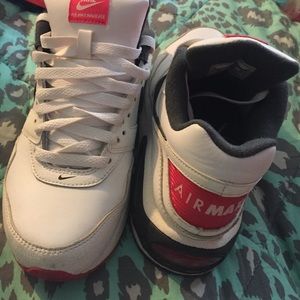 size 7 Nike air max