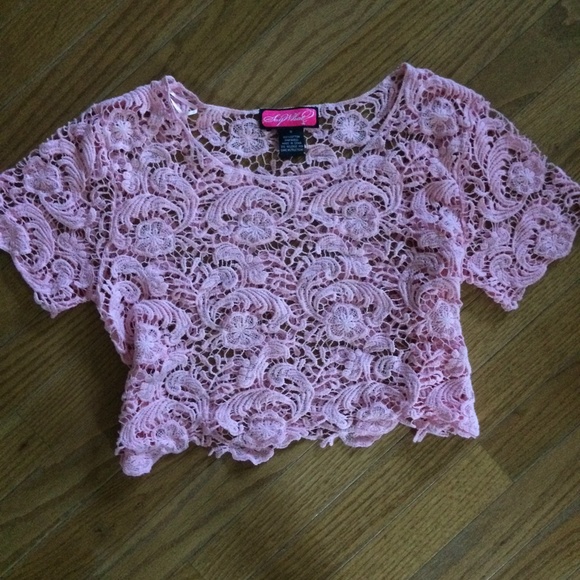 Cropped Crochet