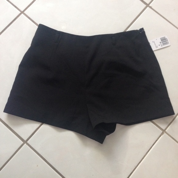 Forever 21 black short