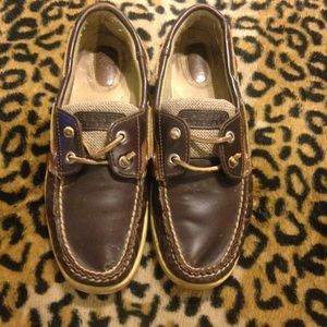 Brown Sperry top-siders