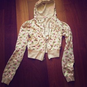 🌷🌷🌷 Betsey Johnson rosebud half hoodie