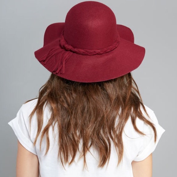 Hat - Picture 3 of 3