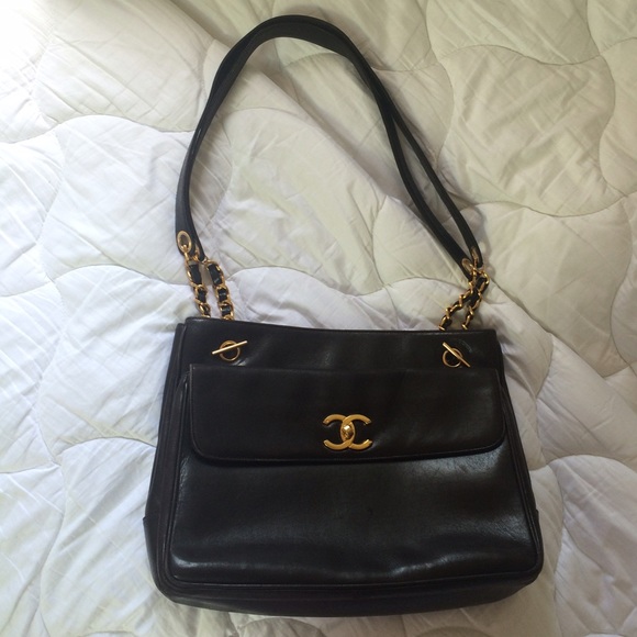 Chanel Shoulder bag