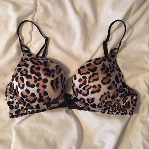 32 AA Miracle VS Bra