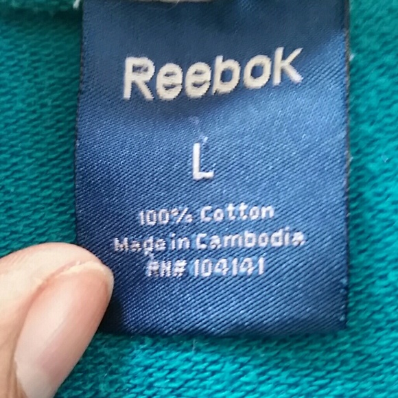 Light weight Reebok jacket - Picture 3 of 3
