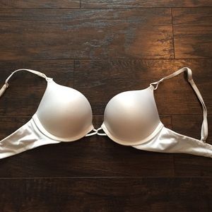 32A Miracle VS Bra