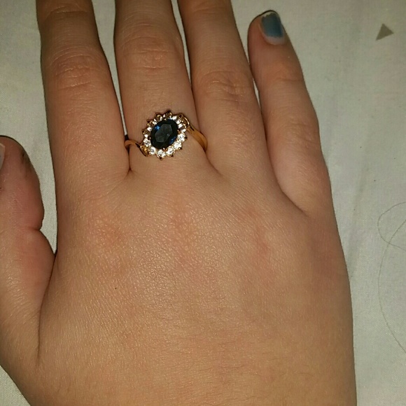 Gold diamond ring - Picture 2 of 2