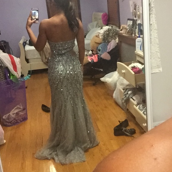 Prom dress - Picture 2 of 3