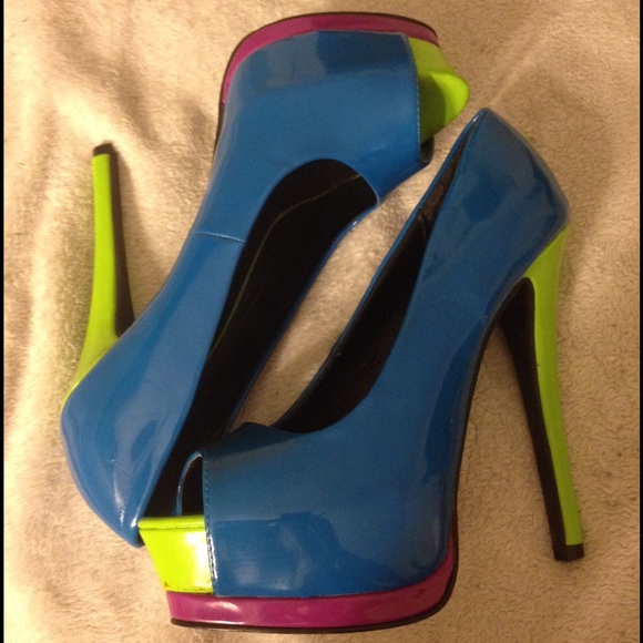 Blue/multi colored peep toe pumps