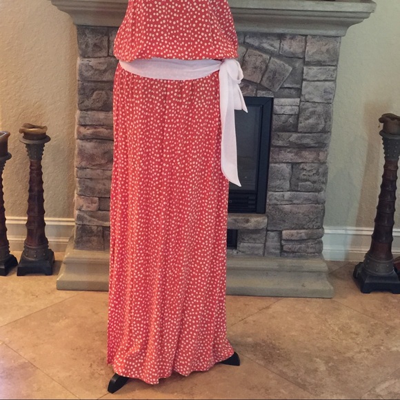 Dress - Picture 2 of 4