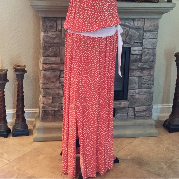 Dress - Picture 3 of 4