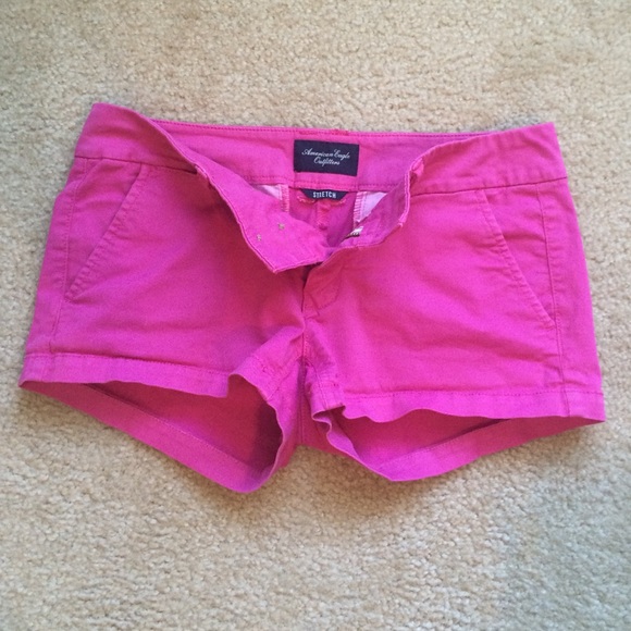 🎀 bundled🎀 Pink shorts - Picture 2 of 3